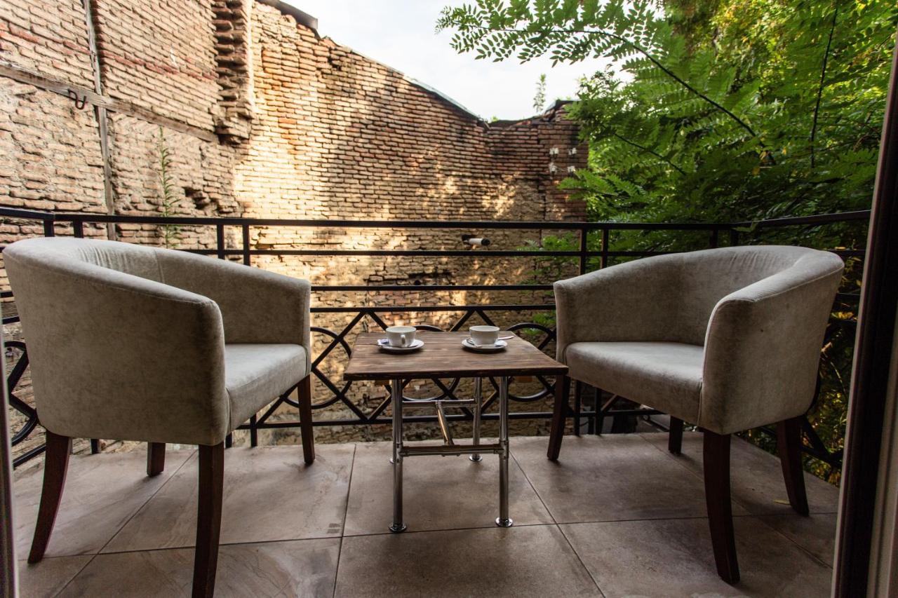 Opera Tbilisi Old Art Boutique Hotel Extérieur photo