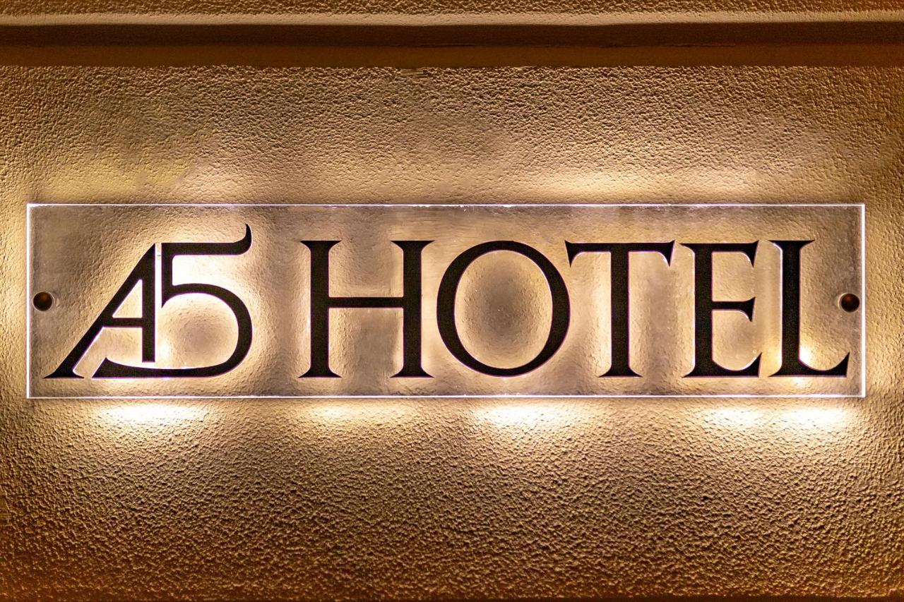 Opera Tbilisi Old Art Boutique Hotel Extérieur photo