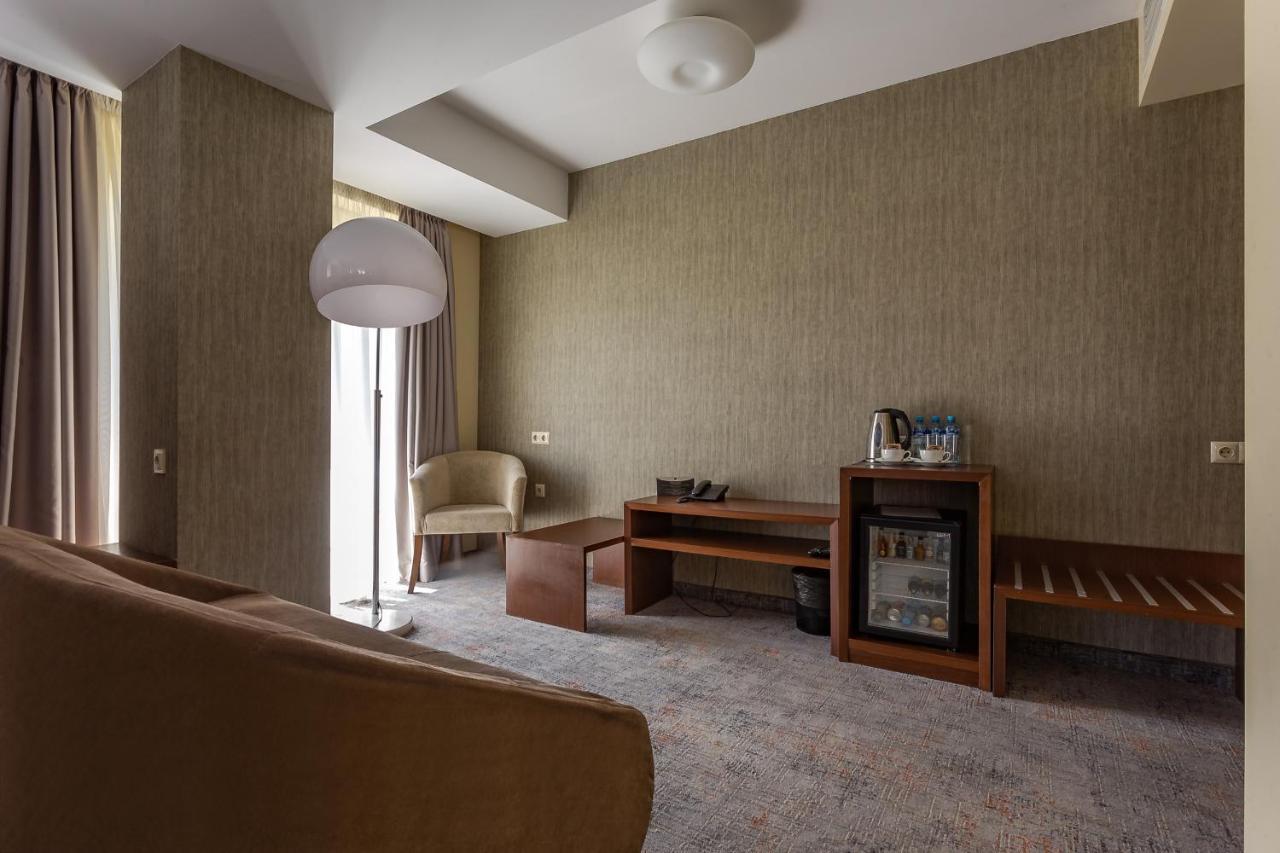 Opera Tbilisi Old Art Boutique Hotel Extérieur photo
